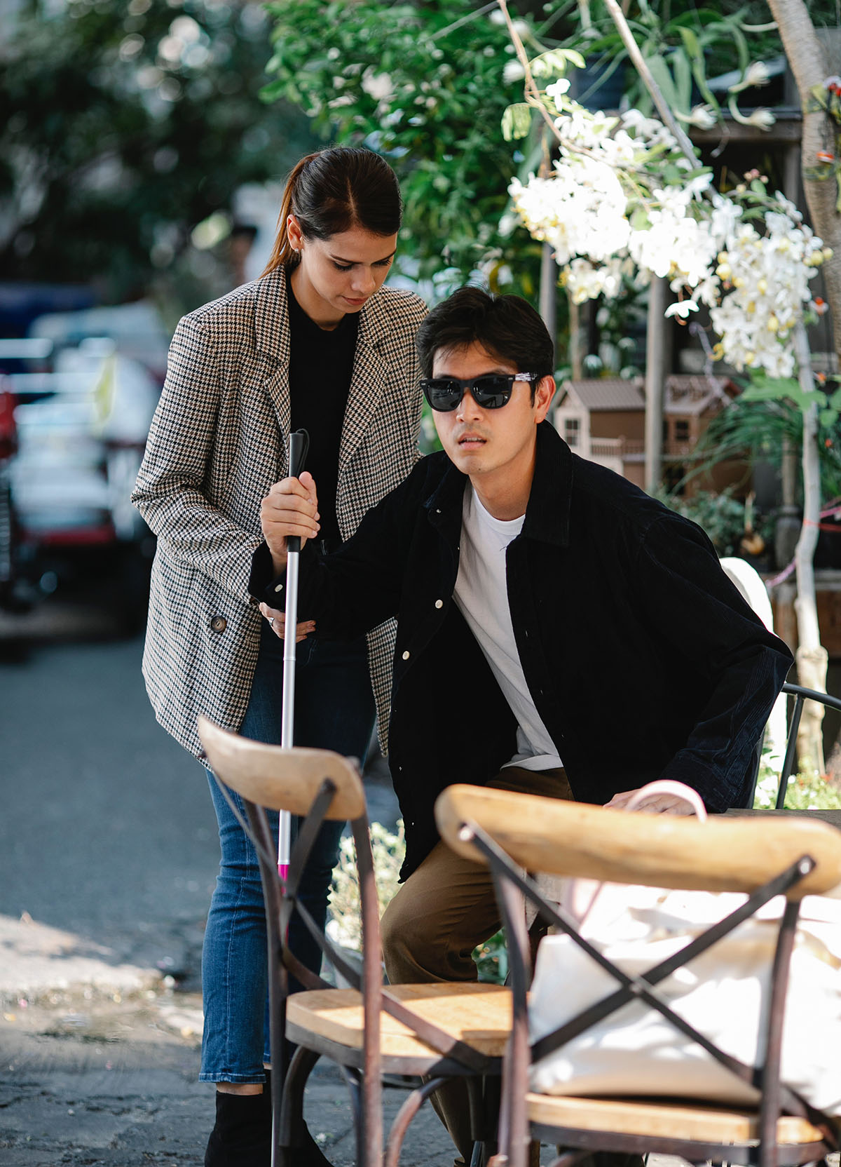 helping-blind